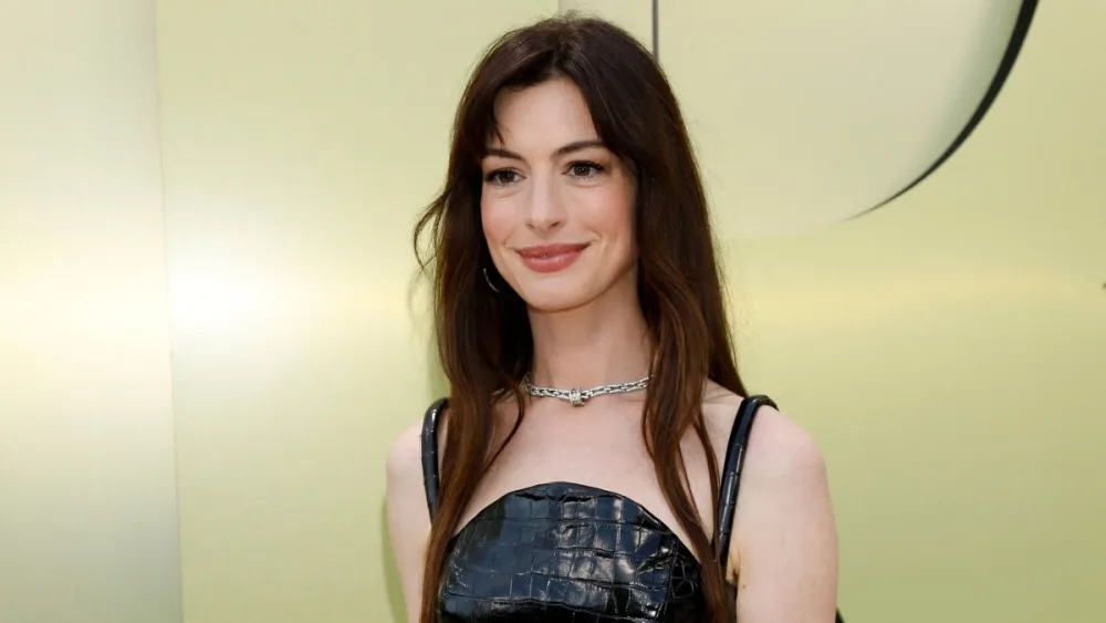 Anne Hathaway at the Versace FW23 Show at the Pacific Design Center on March 9, 2023 in West Hollywood, CA