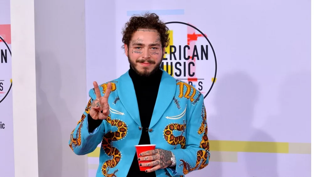 Post Malone at the 2018 American Music Awards at the Microsoft Theatre LA Live. LOS ANGELES, CA. October 09, 2018