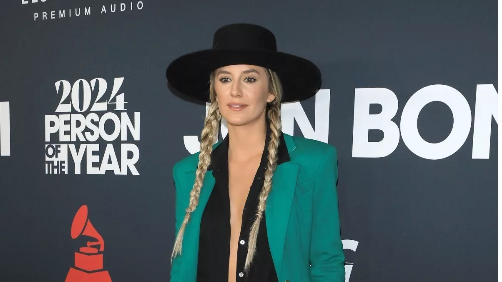 Lainey Wilson at the 2024 MusiCares Person of the Year Honoring Jon Bon Jovi at the Convention Center on February 2, 2024 in Los Angeles, CA