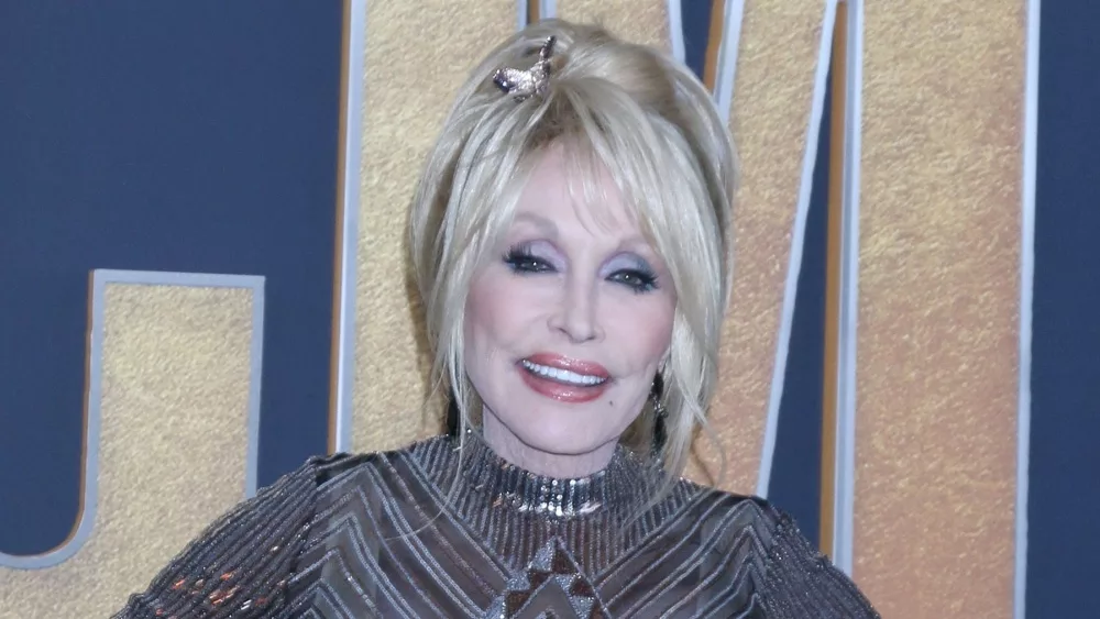 Dolly Parton at the 2022 Academy of Country Music Awards Arrivals at Allegient Stadium on March 7, 2022 in Las Vegas, NV