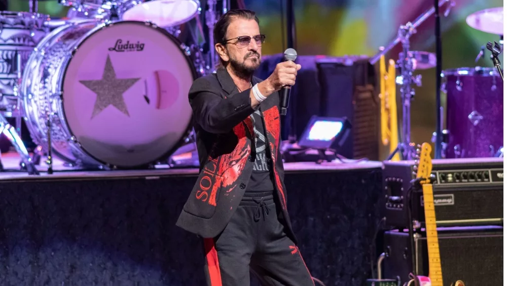 Ringo Starr performs on stage at Hard Rock Live in Hollywood, Florida. HOLLYWOOD, FLORIDA - SEPTEMBER 17, 2022