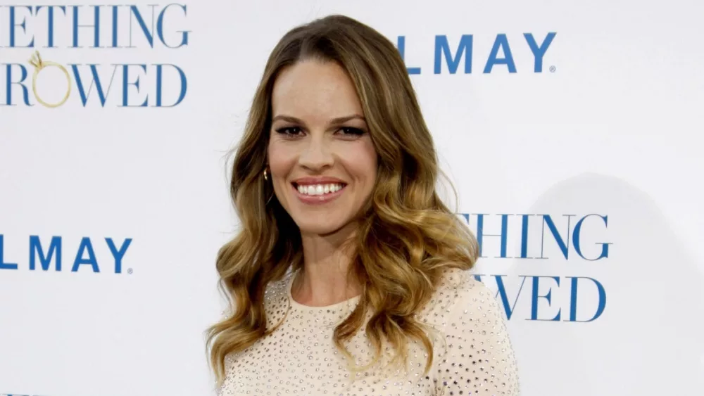 Hilary Swank at the Los Angeles premiere of "Something Borrowed" held at the Grauman's Chinese Theater in Los Angeles. HOLLYWOOD, CALIFORNIA - May 3, 2011