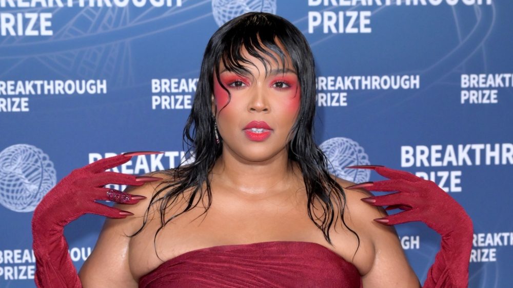 Lizzo drops new mixtape “My Face Hurts From Smiling” ft. SZA & Doja Cat