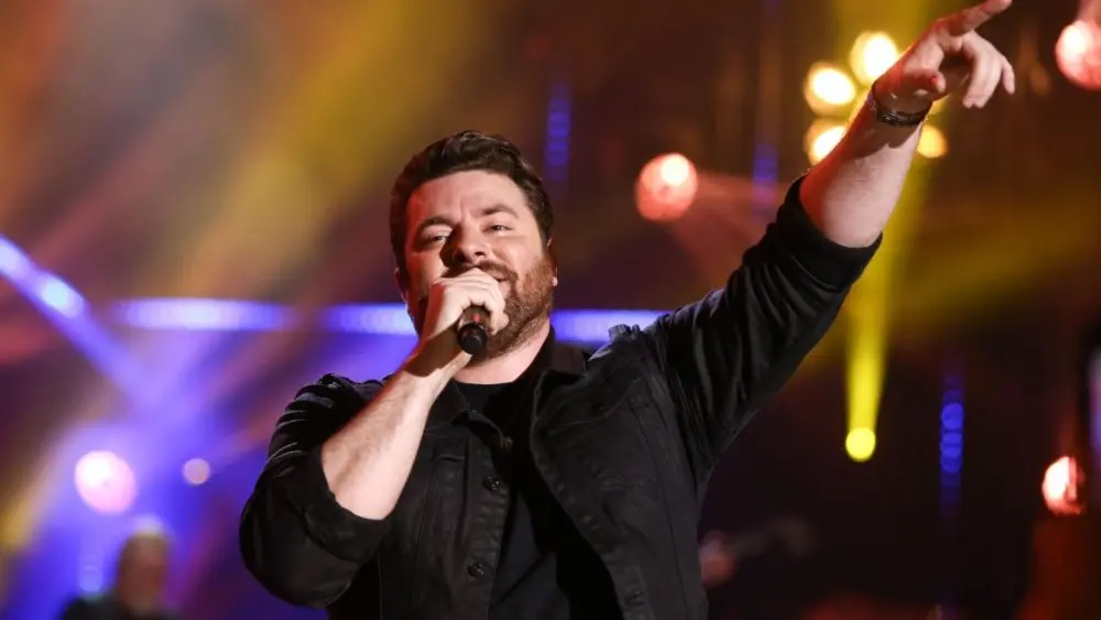 Chris Young performs in concert during the CMA Music Festival on June 10, 2017 at Nissan Stadium in Nashville, Tennessee.
