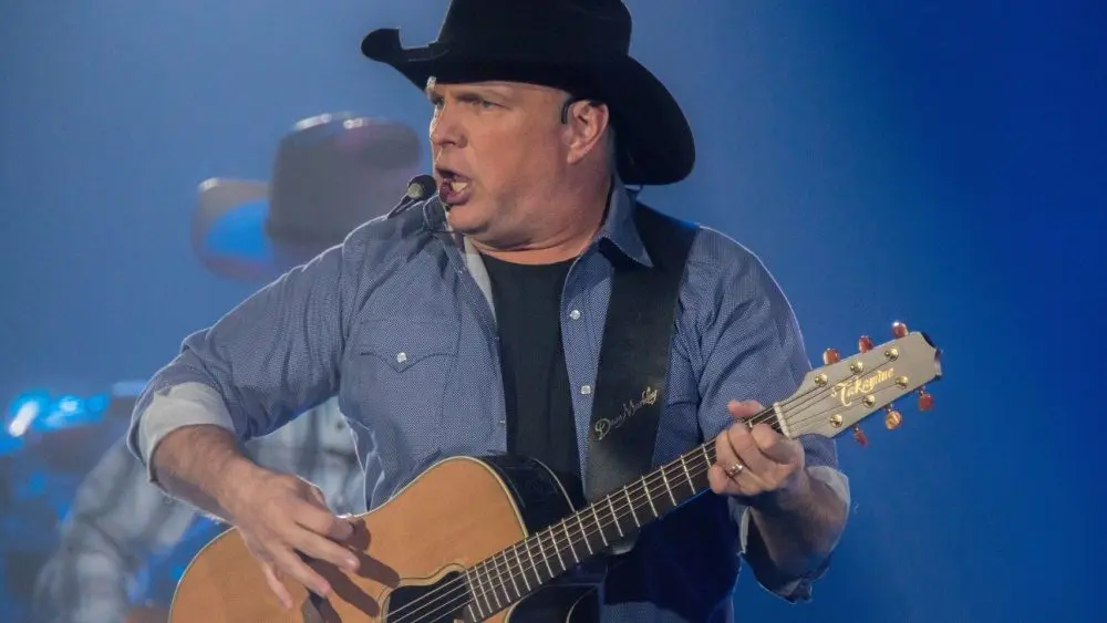 Garth Brooks performs before a sold out crowd at the Sleep Train Arena in Sacramento, CA. Sacramento, CA/USA - 3/27/2015