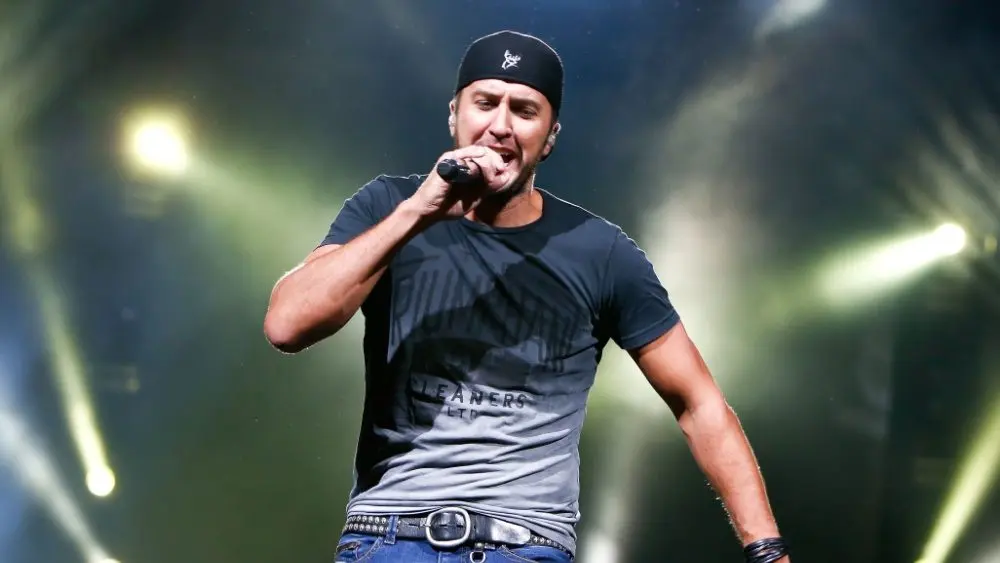 Luke Bryan performs in concert at the XFINITY Theatre on September 13, 2014 in Hartford, Connecticut.