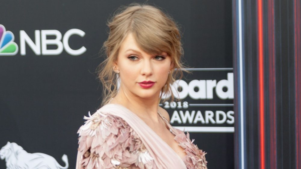 Taylor Swift releases star-studded video for “Opalite”