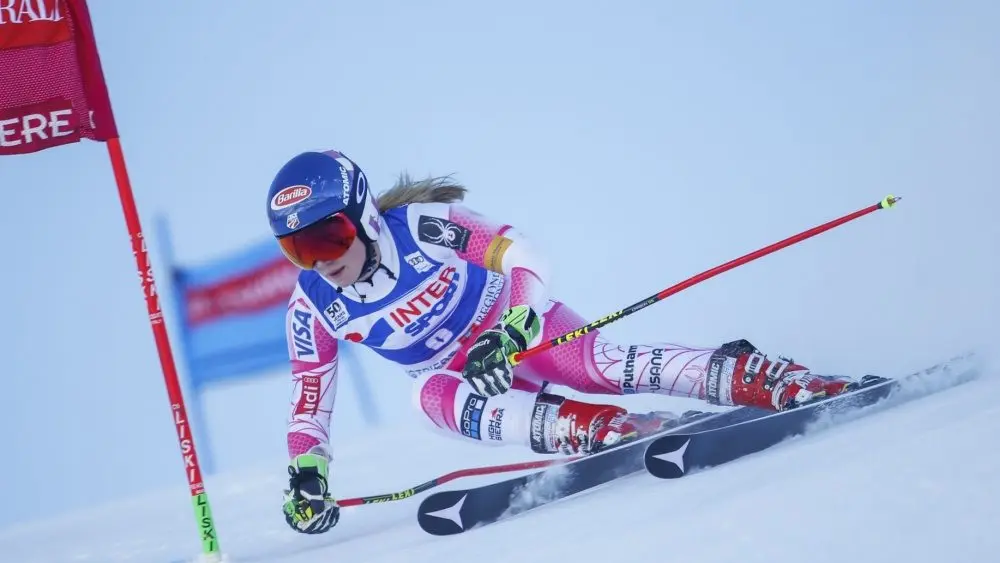 Mikaela SHIFFRIN (USA) in action during the FIS World Cup - Ladies' Giant Slalom held in SESTRIERE, Italy - December 10, 2016