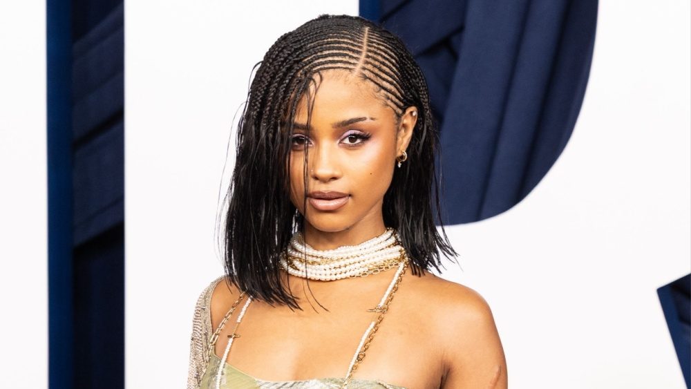 Tyla recruits Zara Larsson in video for “She Did It Again”