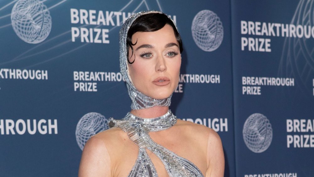 Katy Perry shares the video for ‘Watch It Burn’