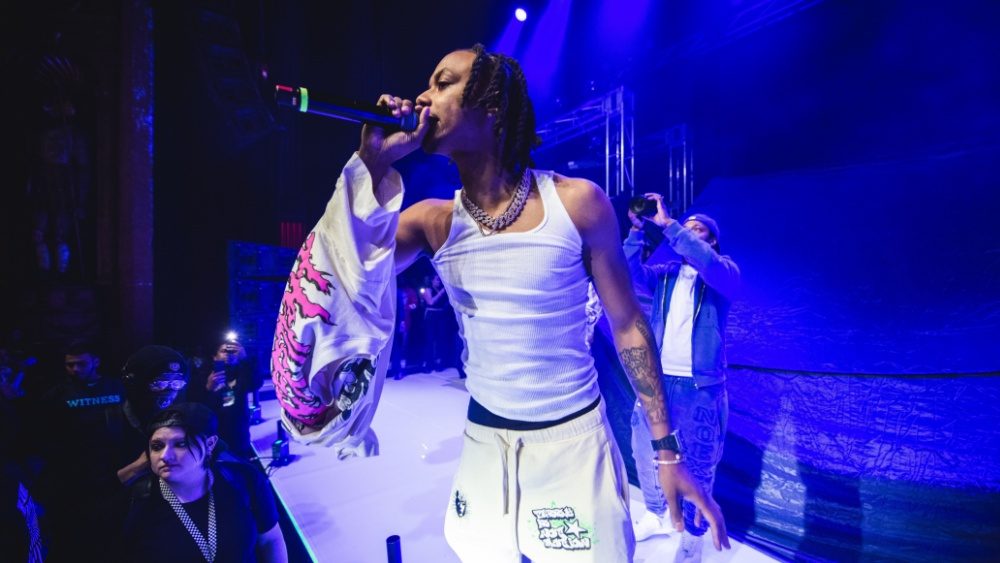 Skilla Baby recruits Chris Brown and Bryson Tiller on “Face Card”