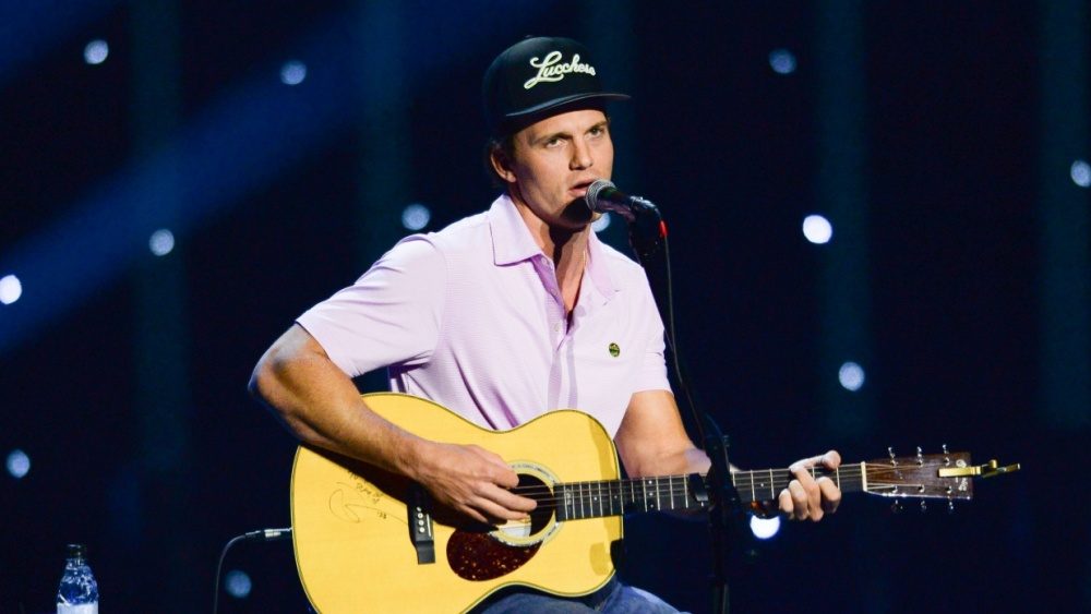 Parker McCollum drops duet version of “Killin’ Me,” featuring Lee Ann Womack