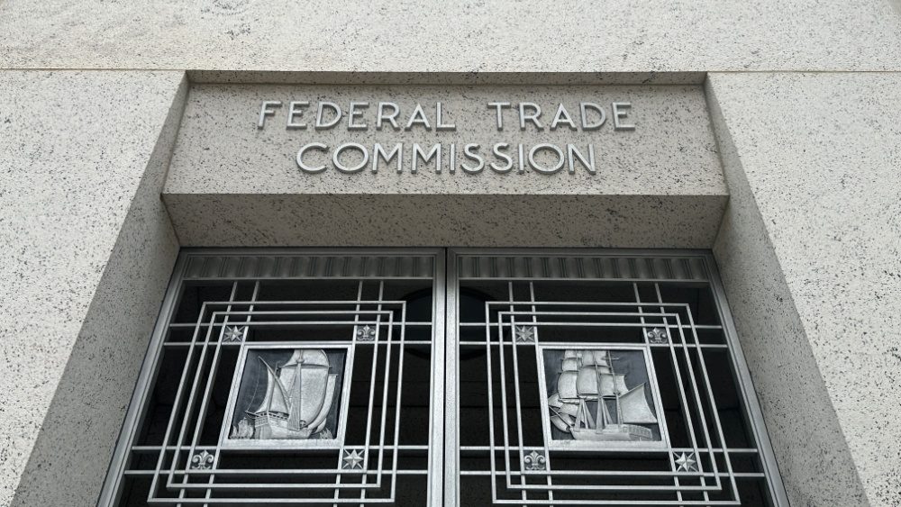 Supreme Court broadens presidential authority by upholding Trump’s dismissal of FTC Commissioner