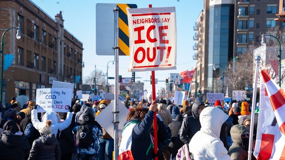 Former ICE agent charged in Minneapolis shooting is freed from custody following extradition dispute