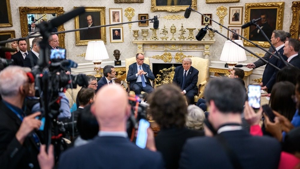 Controversy over CNN, MS NOW, and Politico ban from White House prompts First Amendment pushback