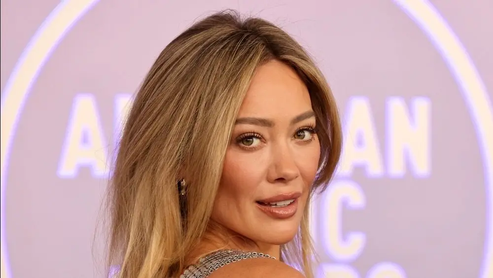 Hilary Duff drops ‘CATastrophe’ from ‘The Cat in the Hat’ soundtrack; extends ‘Lucky Me Tour’ through 2027