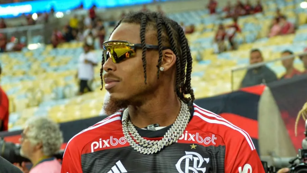 Minnesota Vikings WR Justin Jefferson at match between Flamengo (BRA) vs Alcas (ECU) by Libertadores Cup in Maracana^ Rio^ Brazil - june 28^ 2023.