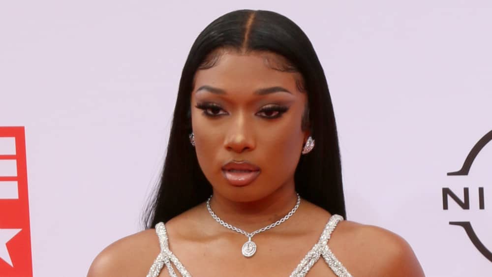 shutterstock_1998635705-3