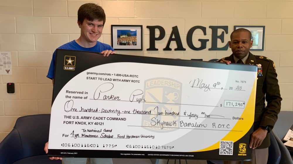photo-caption_-l-to-r-parker-pugh-is-presented-with-the-minuteman-scholarship-by-bernard-house-ltc-fa-professor-of-military-science-university-of-tennessee-at-martin_murray-state-university