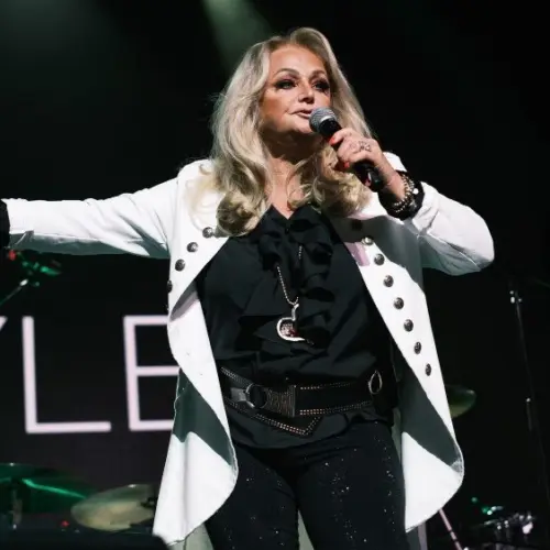 Singer Bonnie Tyler performs during a concert Festival CaixaBank Live at the Teatro Príncipe Pío on September 29^ 2024 in Madrid^ Spain.