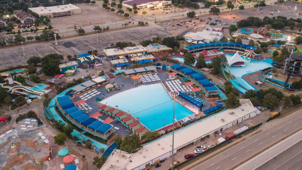Chemical exposure at Six Flags water park in Texas leads to 28 people hospitalized | Mix 96.9 | Mix VARIETY - the 80s, 90s $ more!