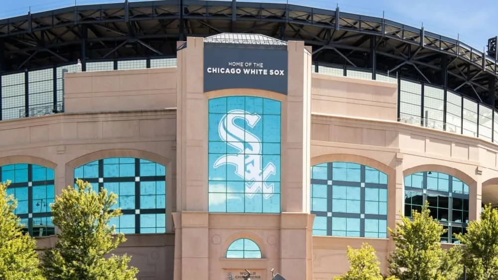 The exterior of the MLB's Chicago White Sox's Guaranteed Rate Field. CHICAGO^ IL^ USA - AUGUST 24^ 2019