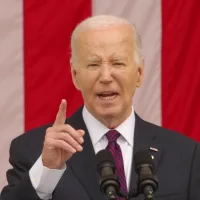 President Joe Biden delivers his annual Memorial Day address at Arlington National Cemetery. ARLINGTON^ VA^ USA - May 27^ 2024.