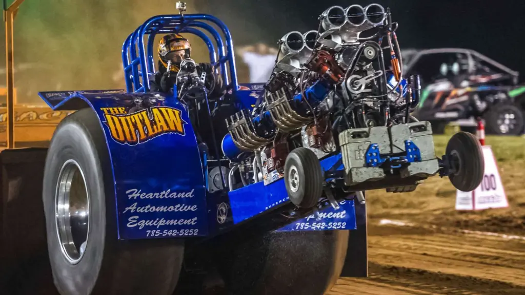lamar-tractor-pull