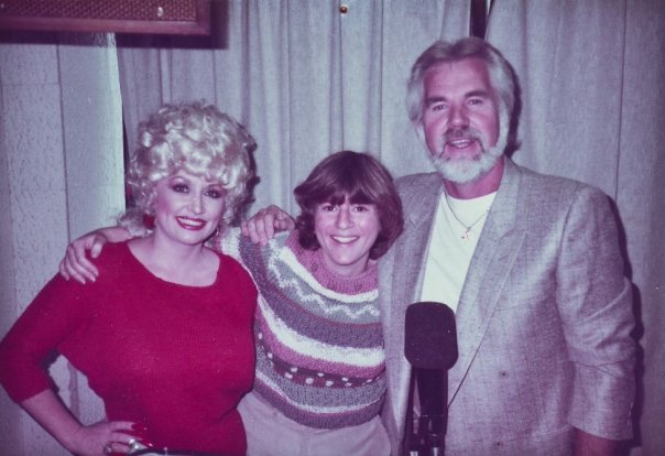 kenny_rogers_louise_palanker_and_dolly_parton_40357310934