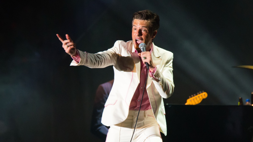 shutterstock_1260416392276533