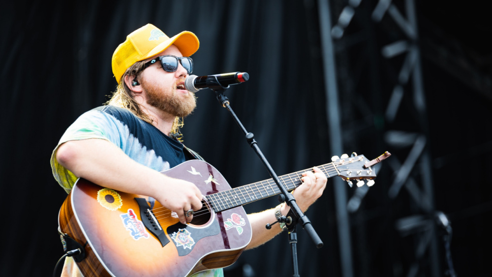 shutterstock_2040341351240286