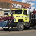 PARADE13a