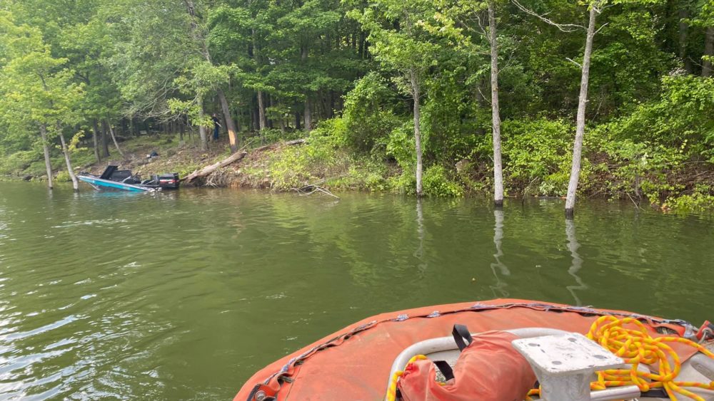 Greers Ferry boating accident kills one, injures another White River