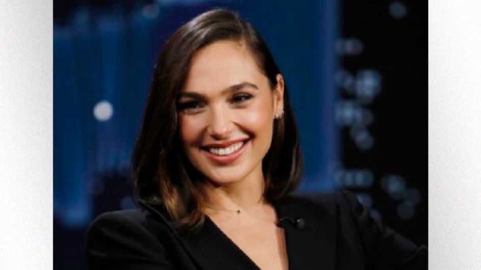Gal Gadot is "very excited" to play the Evil Queen in a live-action 'Snow White' - Vimarsana News