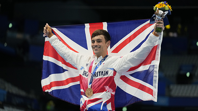 Olympian Tom Daley applauds Simone Biles for prioritizing mental health: "Athletes are human beings, too" - Vimarsana News