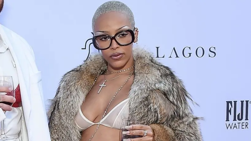 Doja Cat arrives for the Daily Front Row Fashion event on April 28^ 2024 in Beverly Hills^ CA