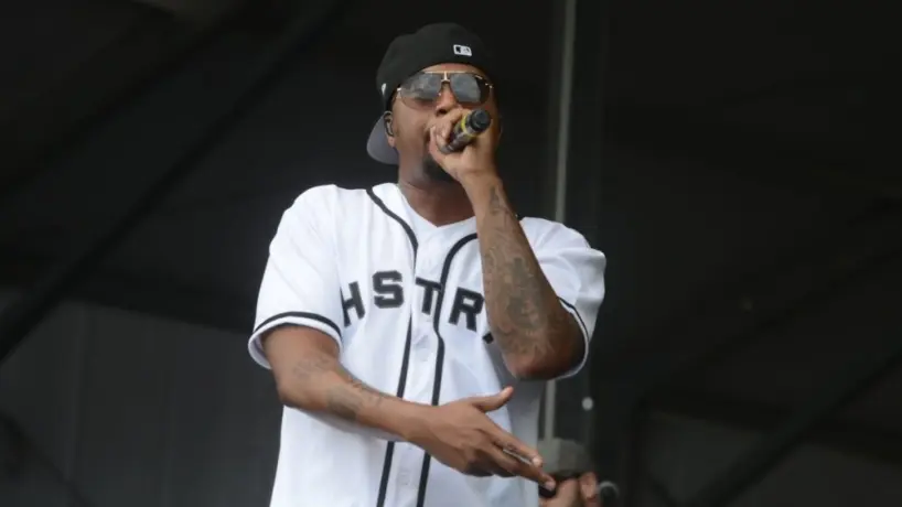 Nasir bin Olu Dara Jones^ better known by his stage name Nas^ performs at the 2017 New Orleans Jazz and Heritage Festival. New Orleans^ Louisiana - April 28^ 2017