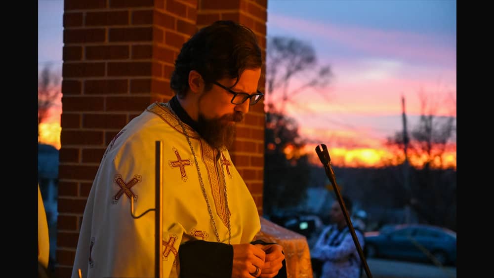 Photos Candlelight vigil for Ukraine at Christ the Savior Orthodox Church in Rockford Rock