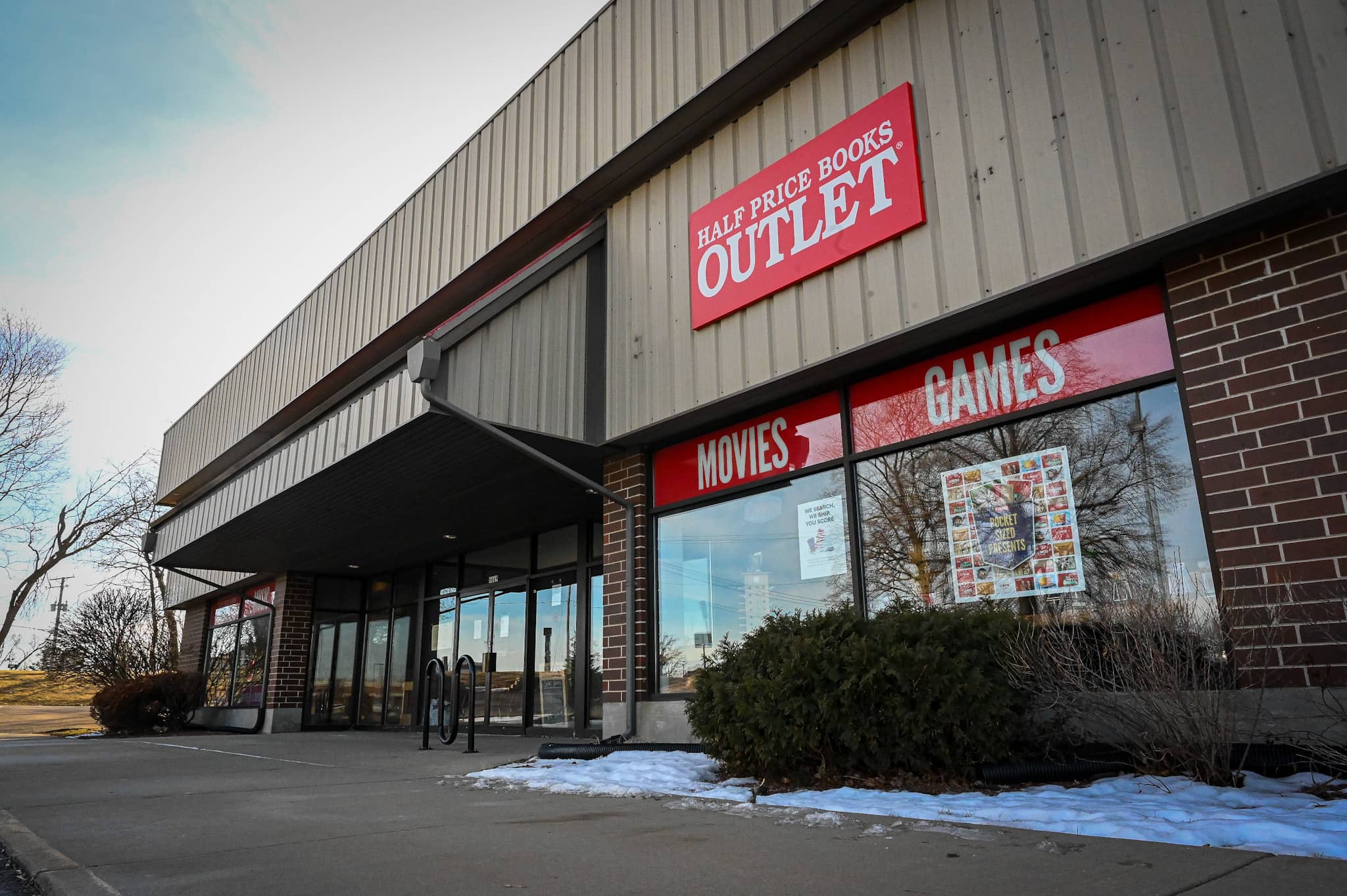 Half Price Books Outlet in Rockford