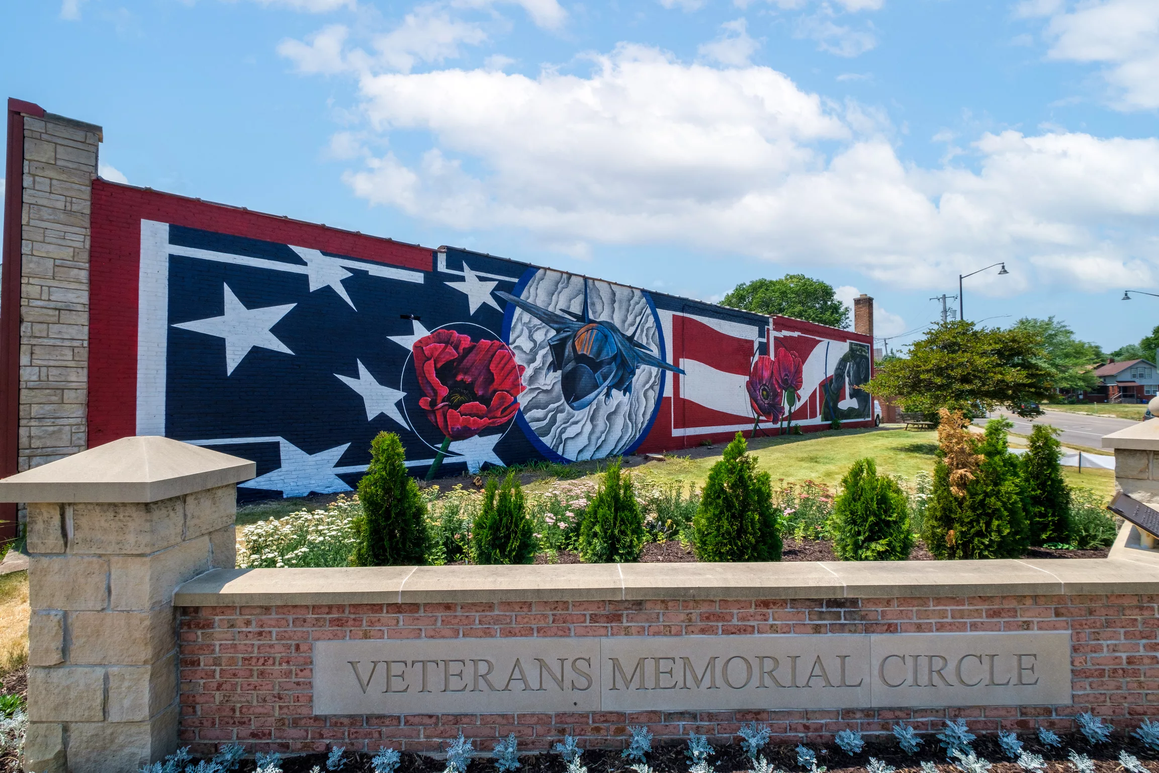 New Mural On Rockford S North End Salutes Veterans For Their Bravery   AJDAvisMural 105.webp