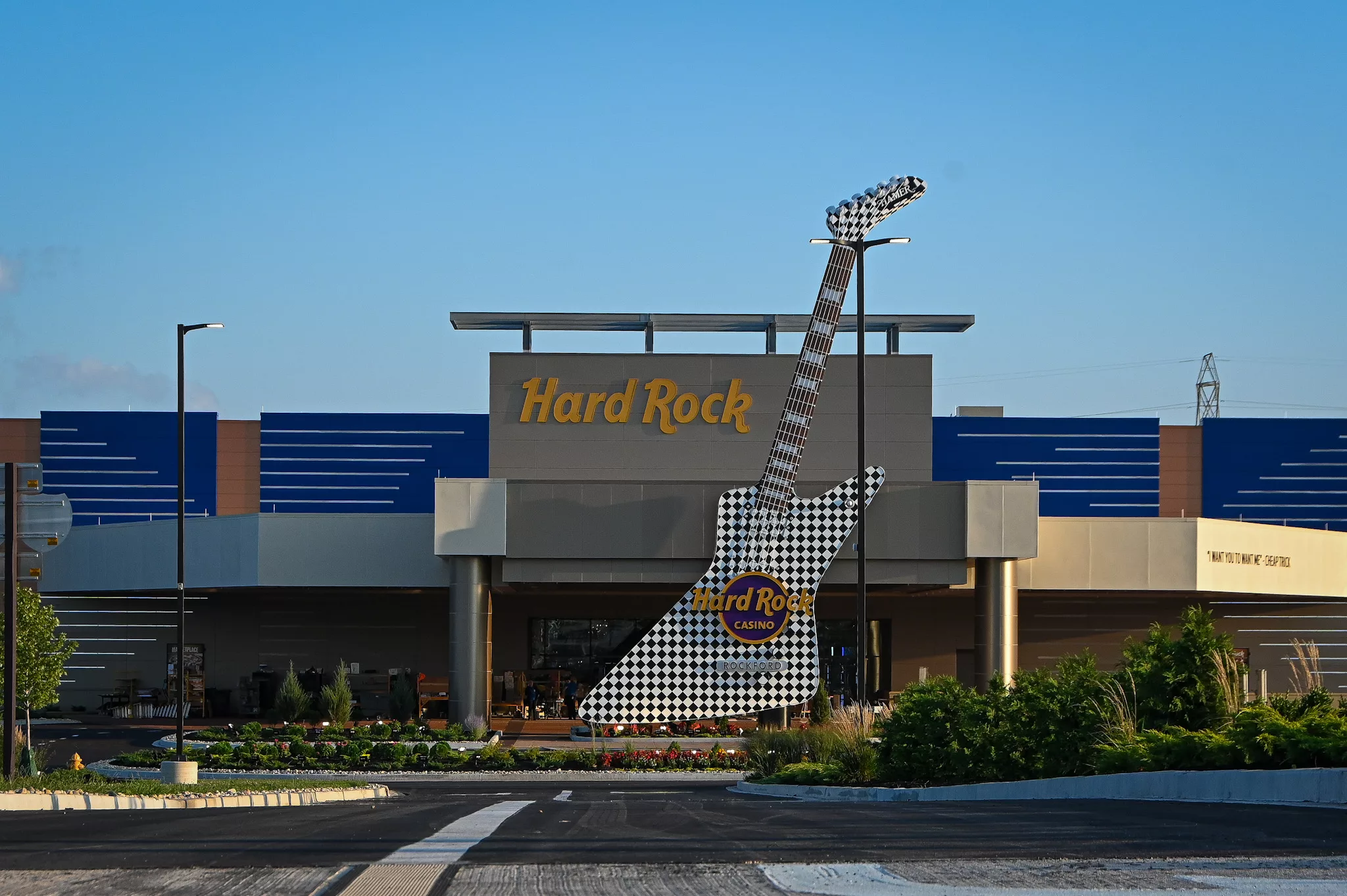 Hard Rock launches sports betting app across Illinois, in-person ...