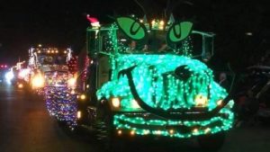 waimea-christmas-parade-lighted-truck