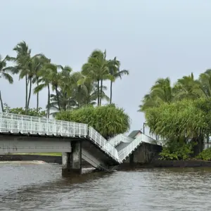 mokuola-bridge-collapse-hawaii-county-photo