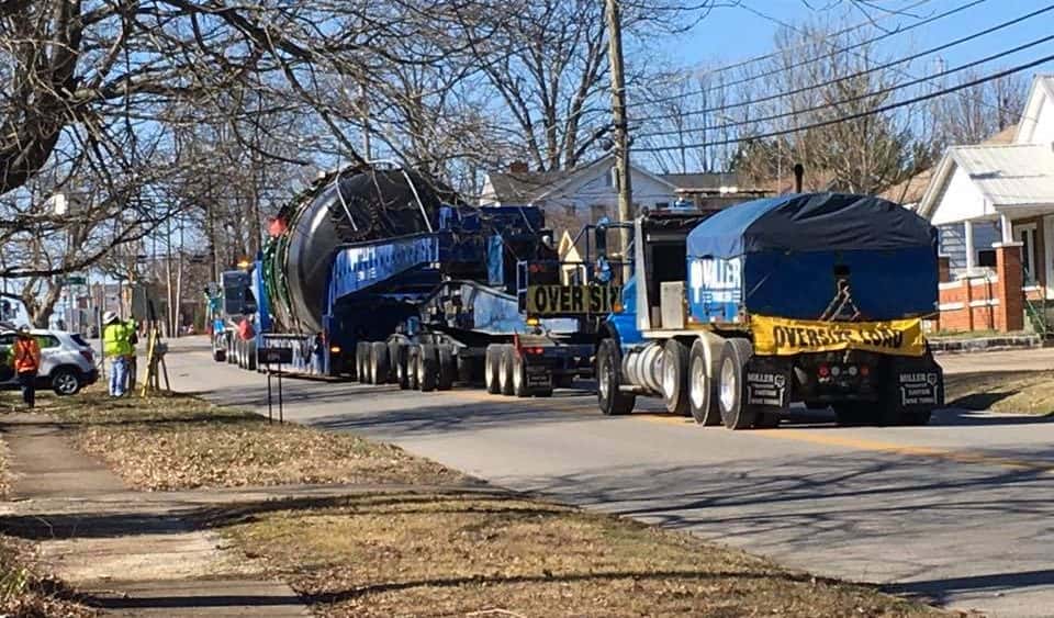 superload-going-through-2