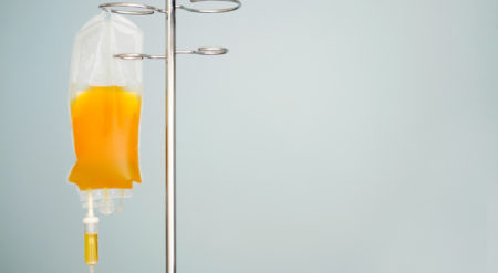 transfusion-of-fresh-frozen-plazma-ffp-bag-on-stand
