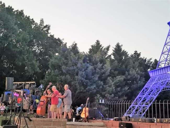 bluegrass-eiffel