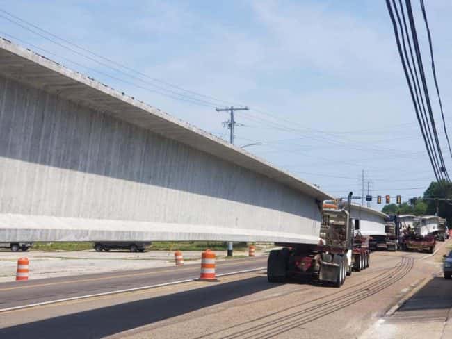 bridge-beams-arrive
