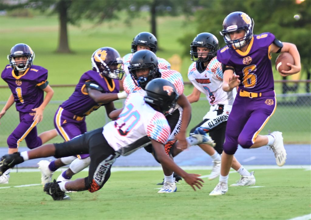 UC Volleyball, Football Shine In Tuesday Victories | radio NWTN