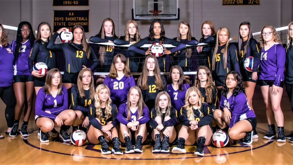 uc-volleyb-2020