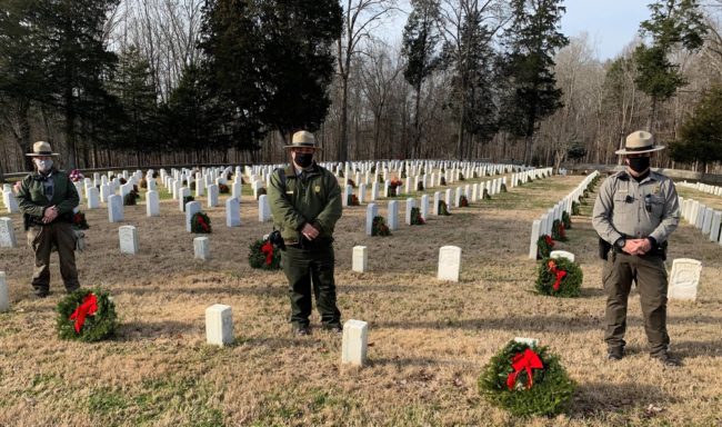 fort-d-wreaths